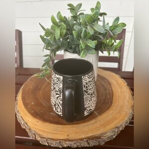Black Target Opalhpuse large stoneware Mallorca coffee mug, EUC